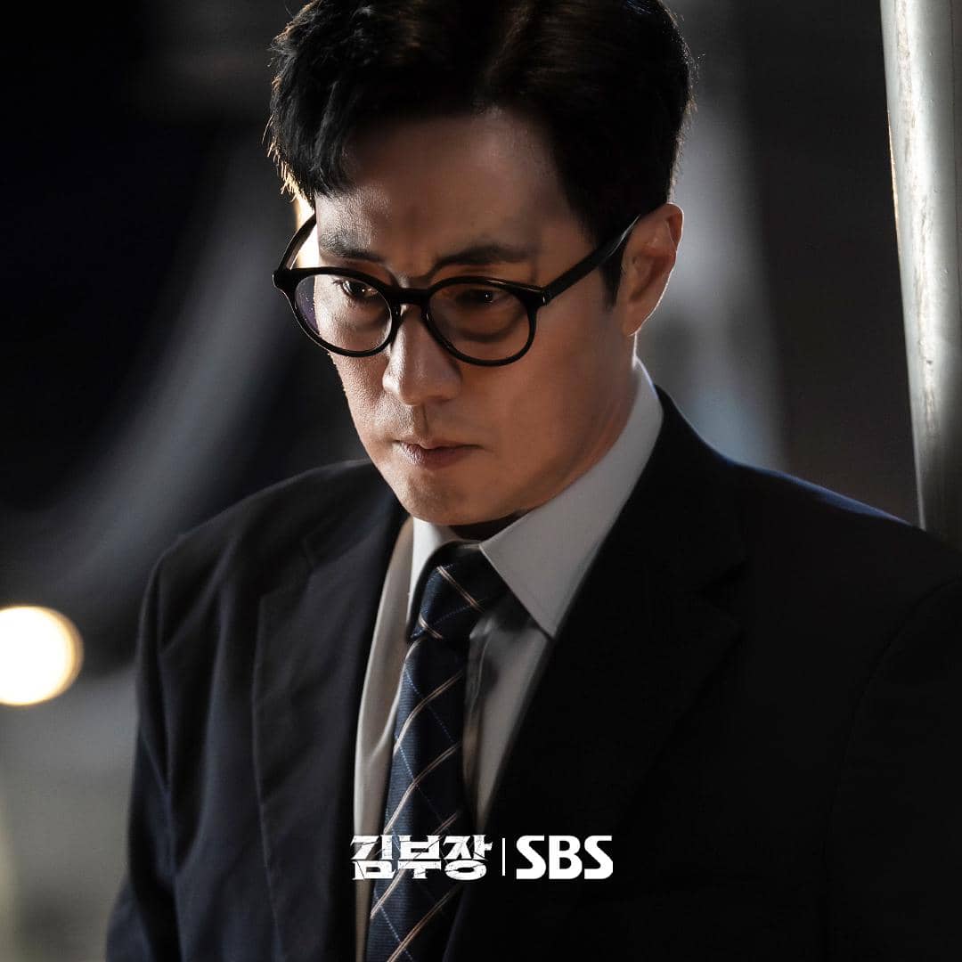 cuplikan drama Agent Kim Reactivated.