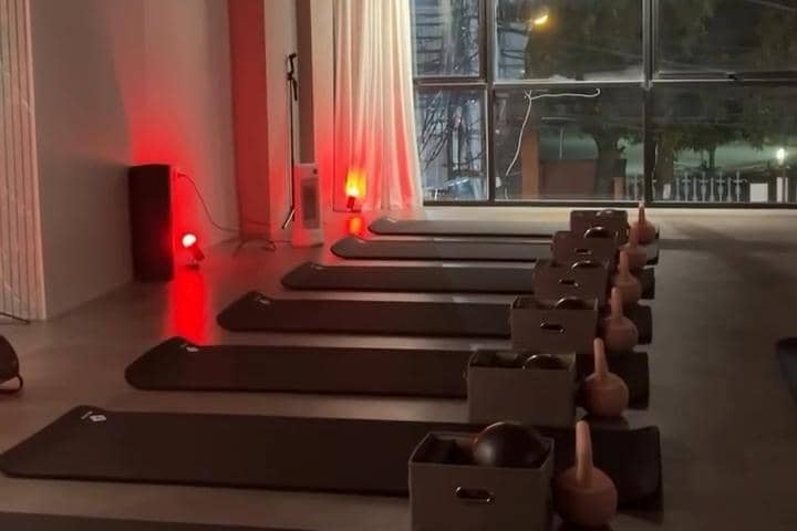 rekomendasi tempat hot yoga di Jogja