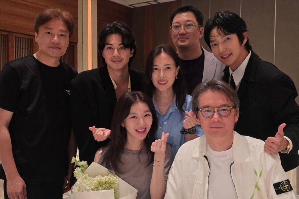 Tim Flower of Evil di pernikahan Moon Chae Won