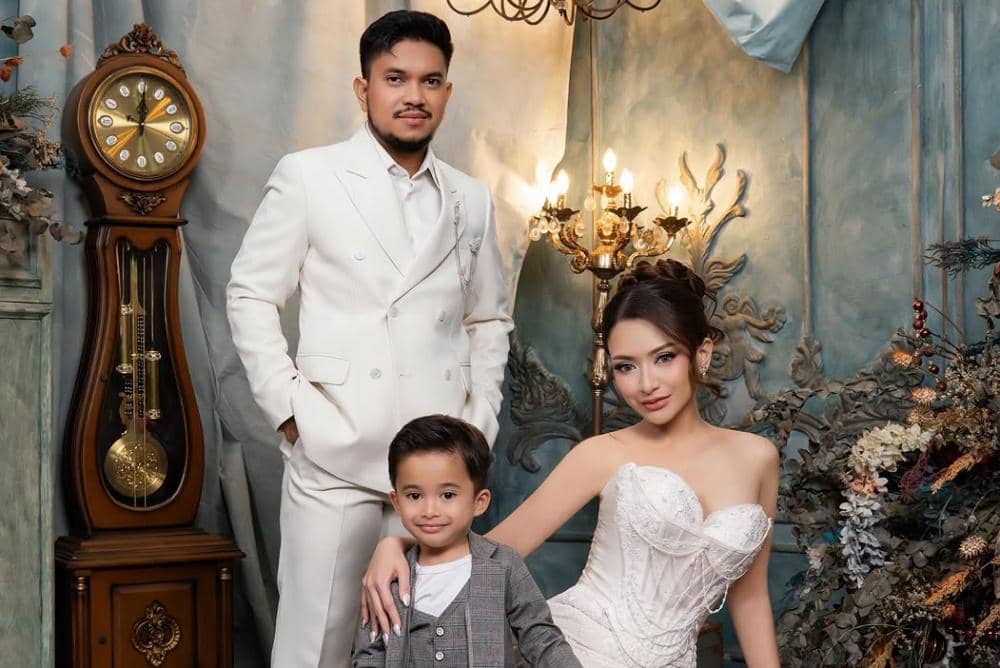 Artis Ajak Anak Pre-Wedding