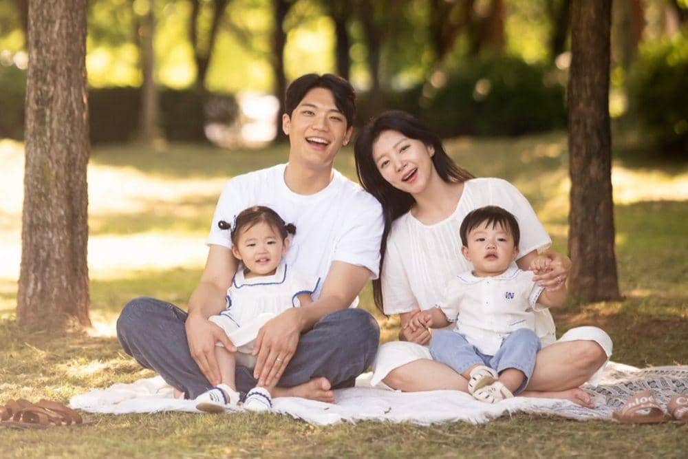 Haein ‘LABOUM’ dan Ahn Jung Min