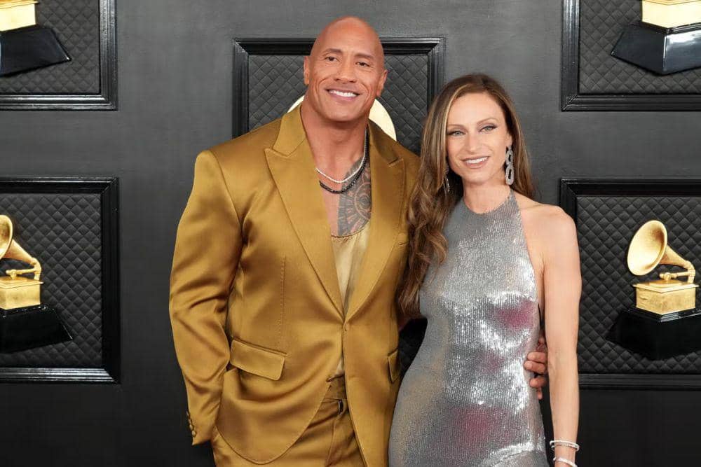 Dwayne Johnson dan Lauren Hashian