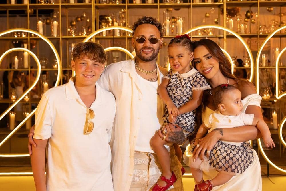 Kisah Cinta Neymar dan Bruna Biancardi
