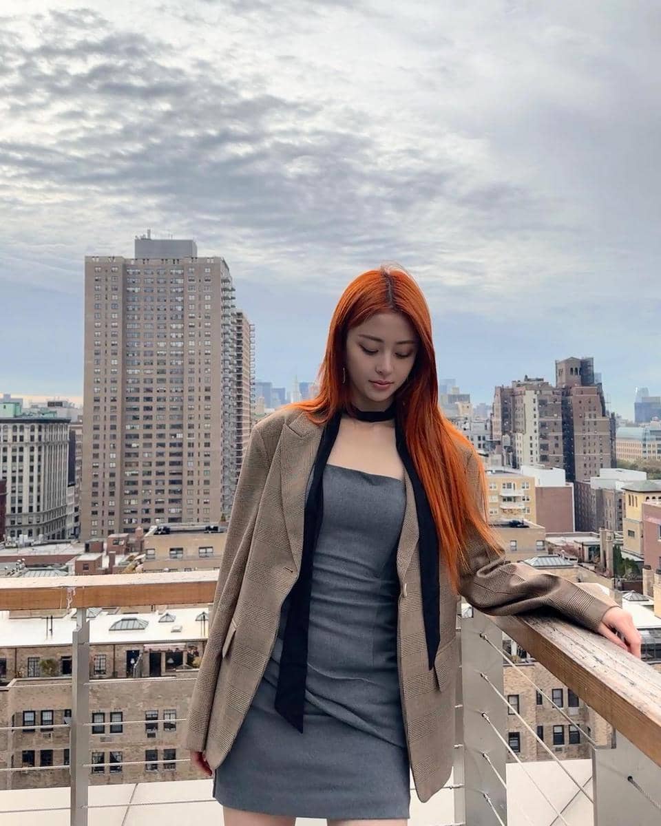 Huh Yunjin LE SSERAFIM
