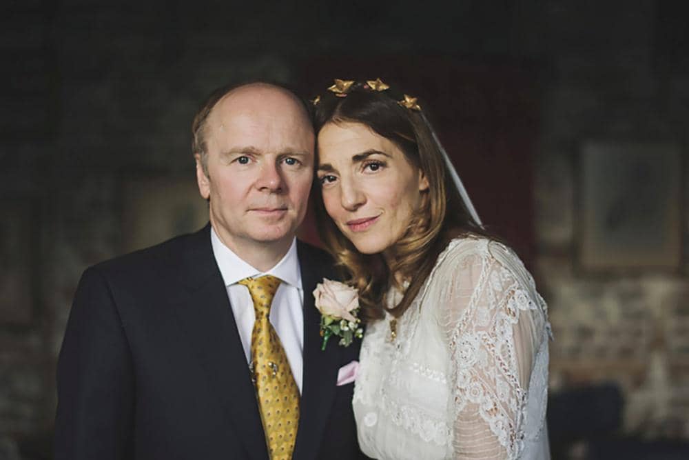 Jason Watkins dan Clara Francis