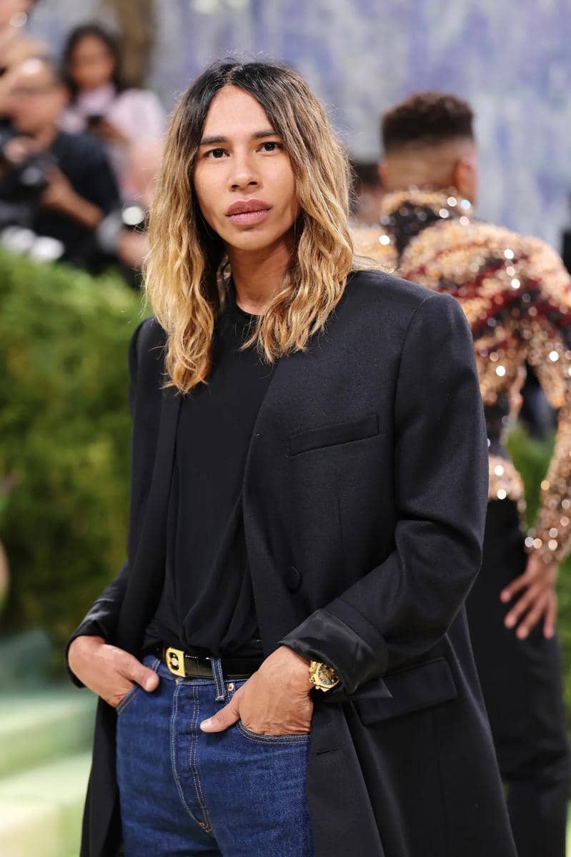 OLIVIER-ROUSTEING-STORY (1).jpg
