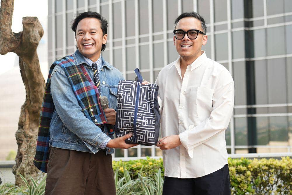 JHL Collection Rayakan Enam Tahun Bersama Tities Sapoetra