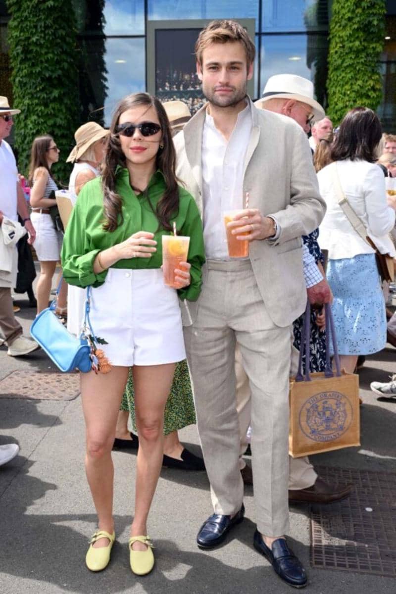Bel Powley dan Douglas Booth
