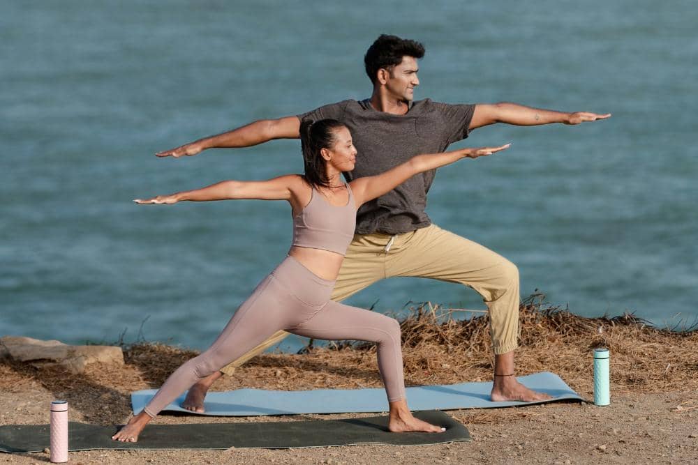 Daftar kelas yoga berpasangan