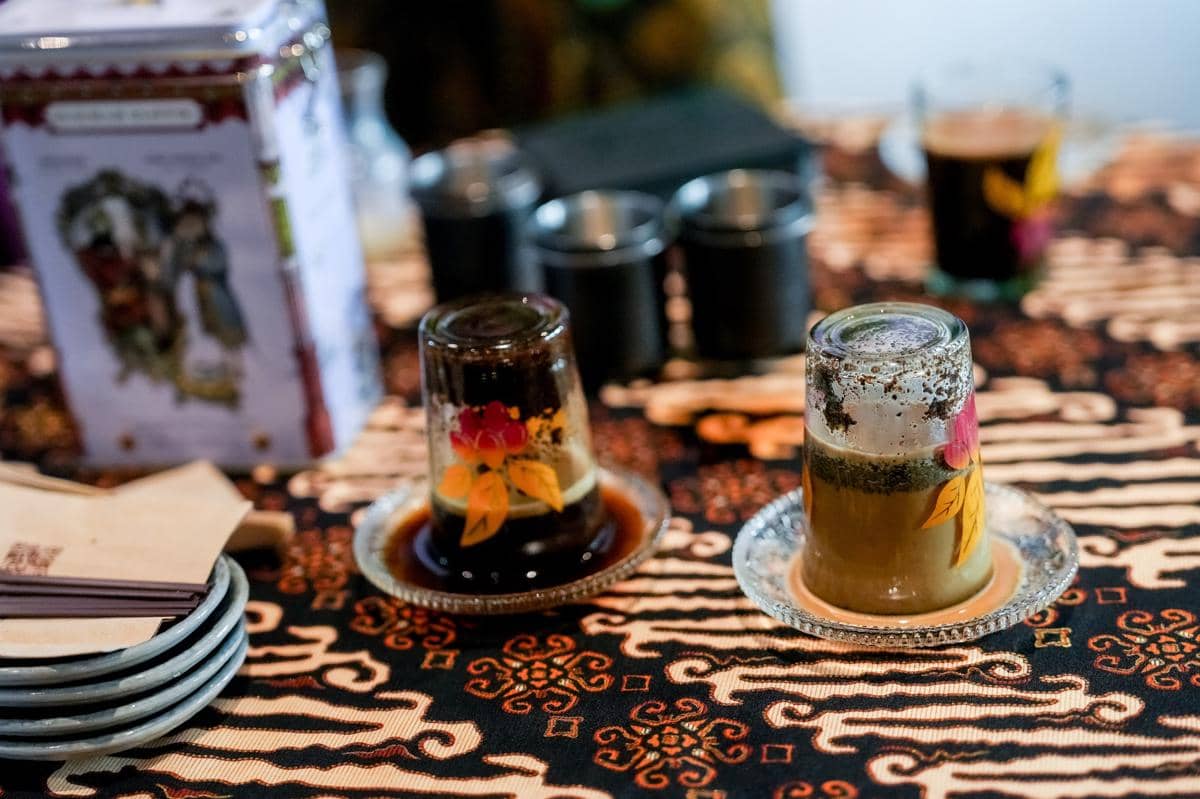 Foto 7. Presentasi Kopi Walik Menjadi Cara Roemah Koffie Mengajak Tamu Menikmati Kompleksitas Rasa Beans -Cublak Suweng-..jpg (1).jpeg