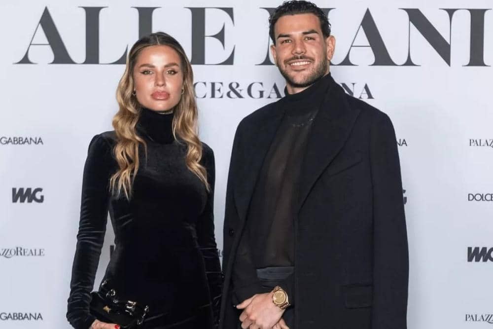 Theo Hernández dan Zoe Cristofoli