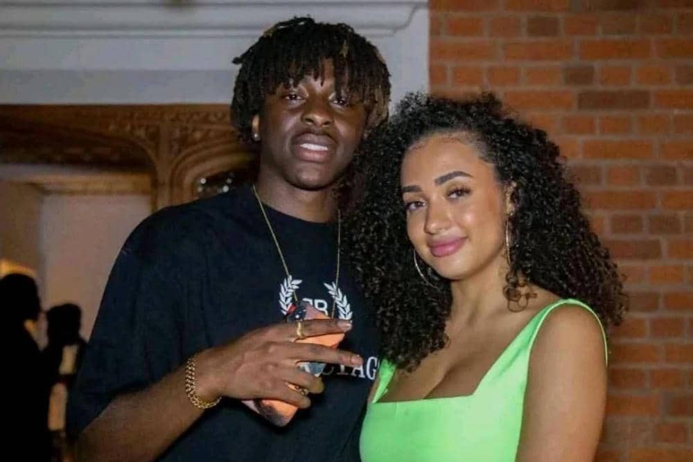 Eberechi Eze dan Izuthe Mulatto