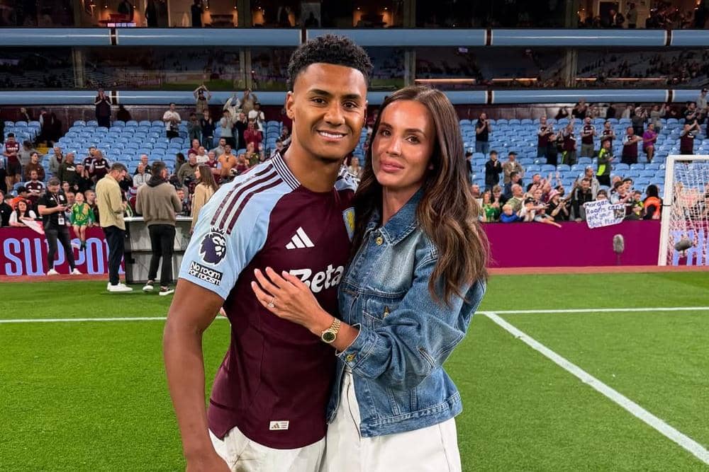 Ollie Watkins dan Ellie Alderson