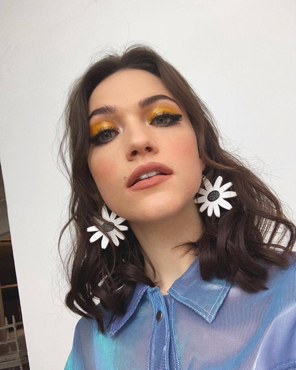 Violett Beane