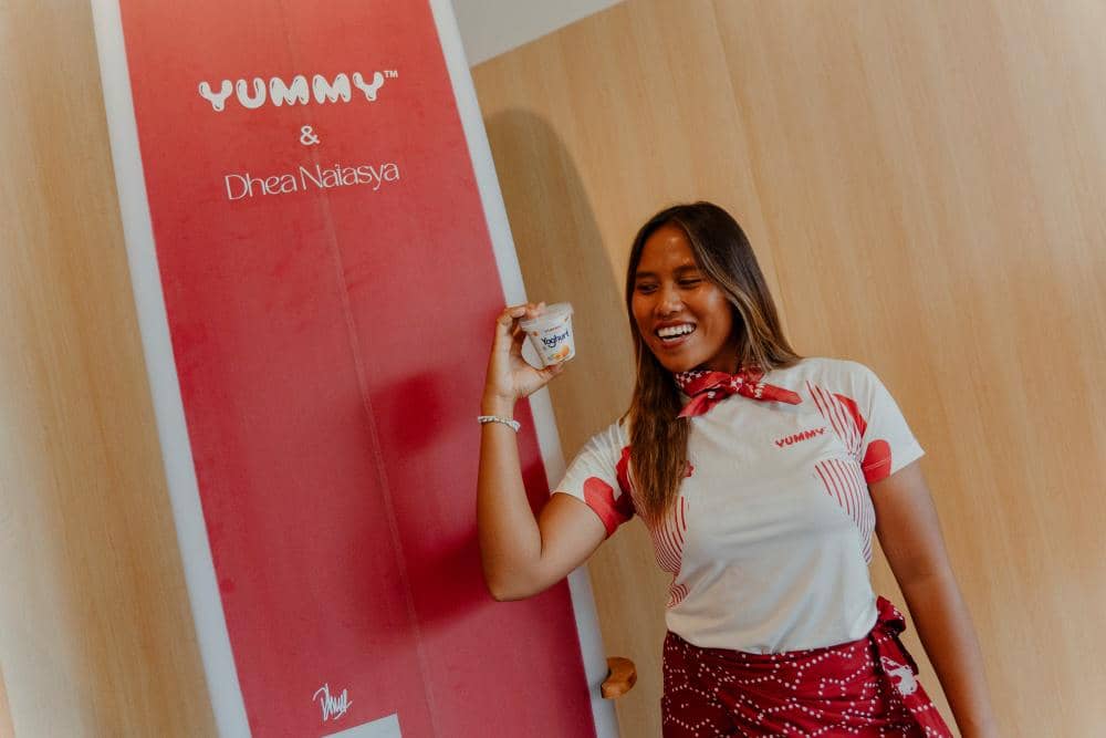 YUMMY Dairy Dampingi Perjalanan Dhea Natasya di World Surf League World Longboard Tour 2026–2027