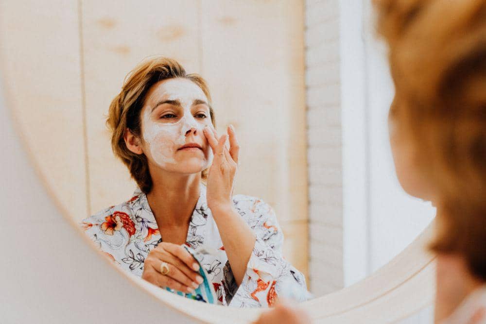 Kandungan Skincare Malam untuk Memperbaiki Skin Barrier