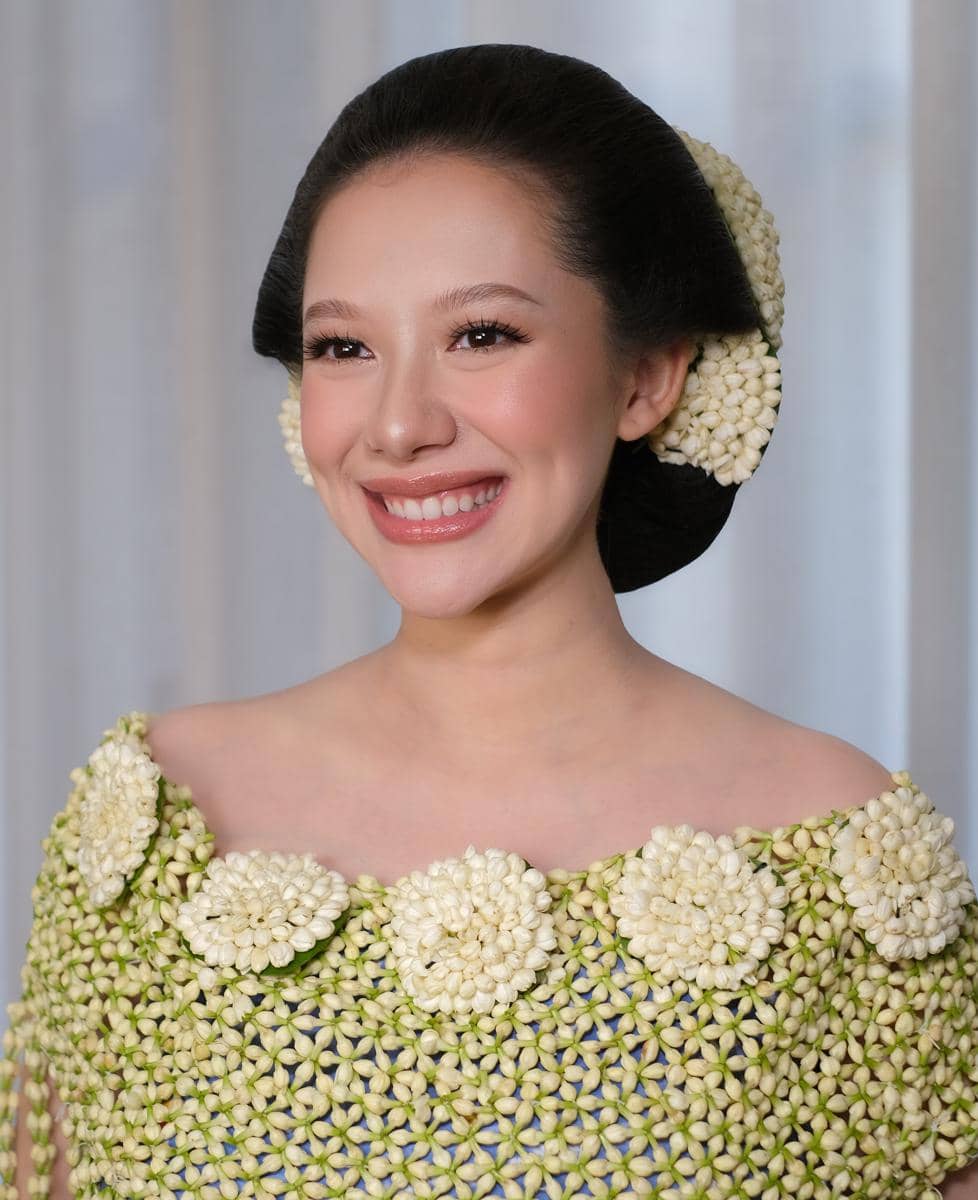 makeup Athina istri Rio Haryanto di prosesi mitoni