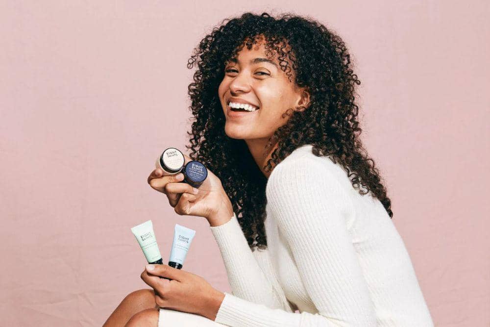 Skincare yang Wajib Dibawa Saat Traveling