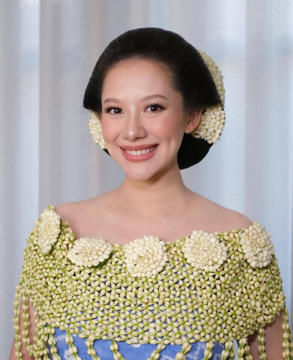 makeup Athina istri Rio Haryanto di prosesi mitoni