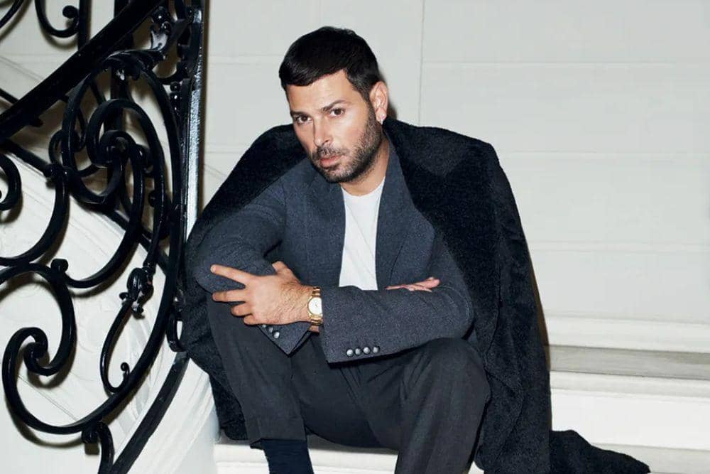 Profil Fausto Puglisi, Desainer Gaun Swarovski yang Dipakai Shakira