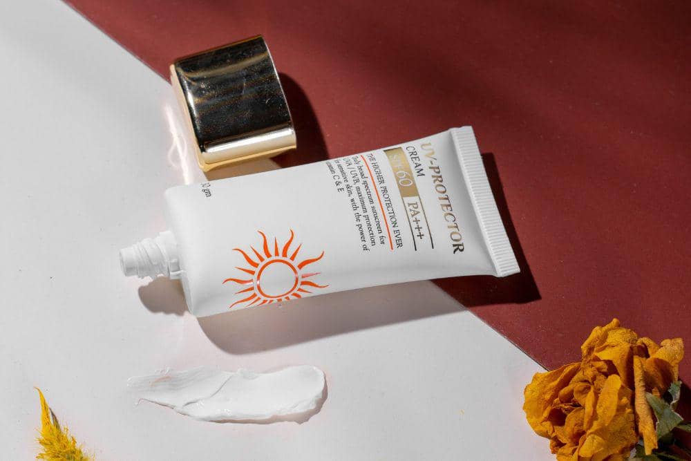 Skincare yang Wajib Dibawa Saat Traveling
