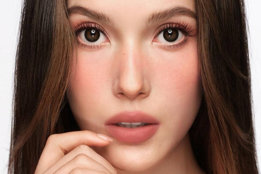 Eileen Gu Ditunjuk Menjadi Global Makeup Ambassador Armani Beauty