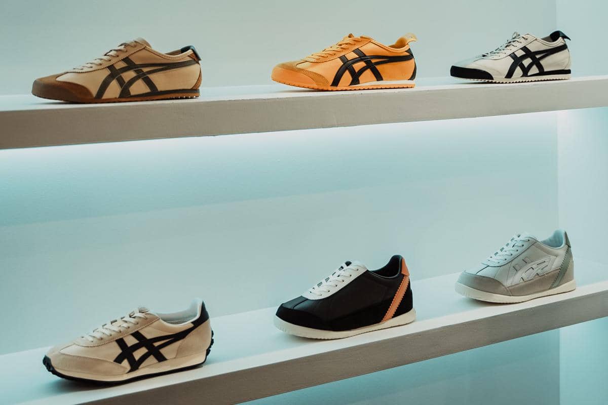 cara menyimpan sepatu agar tidak berjamur