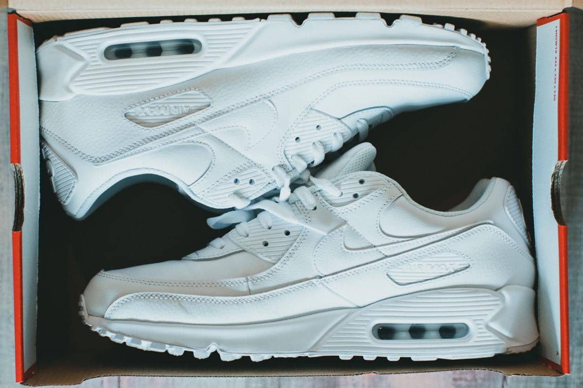 cara menyimpan sepatu agar tidak berjamur