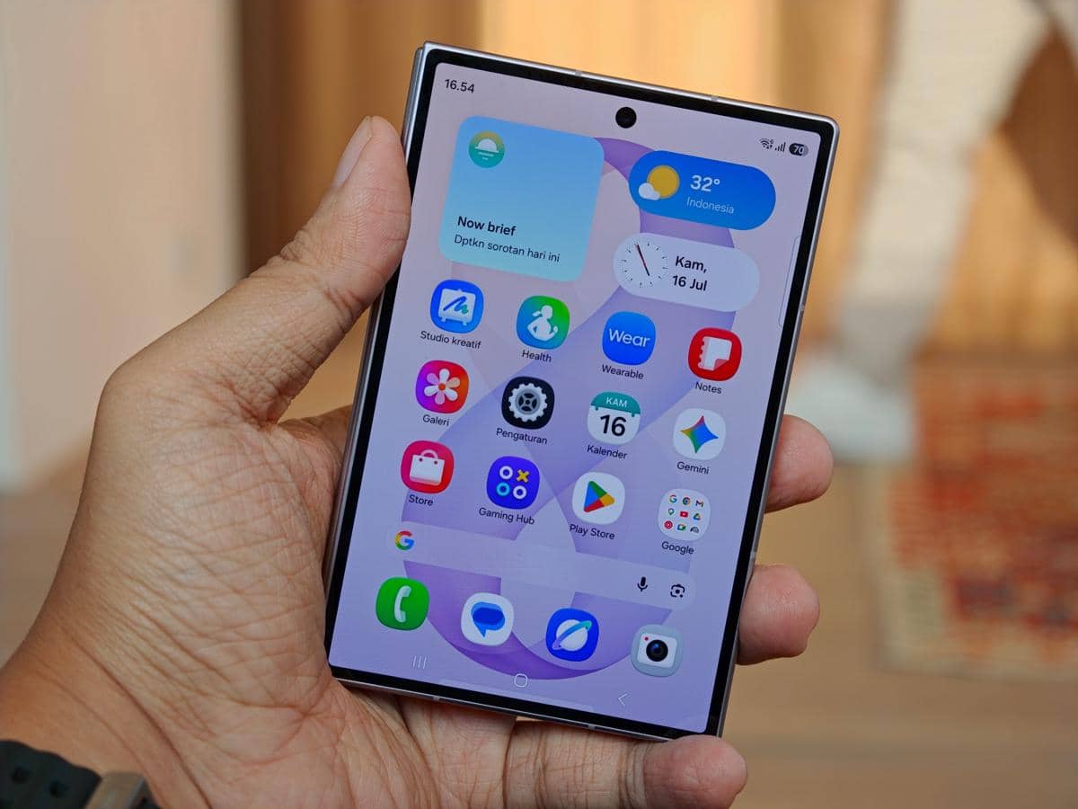 Samsung Galaxy Z Fold8 (IDN Times/Fatkhur Rozi)