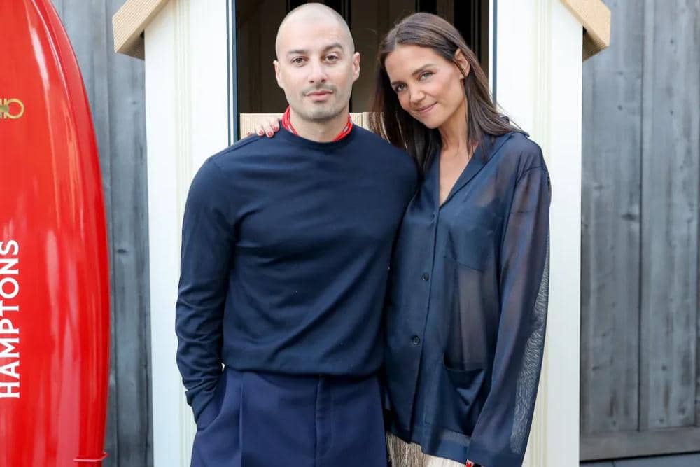 Go Public! 5 Fakta Hubungan Katie Holmes dan Jason Bard Yarmosky