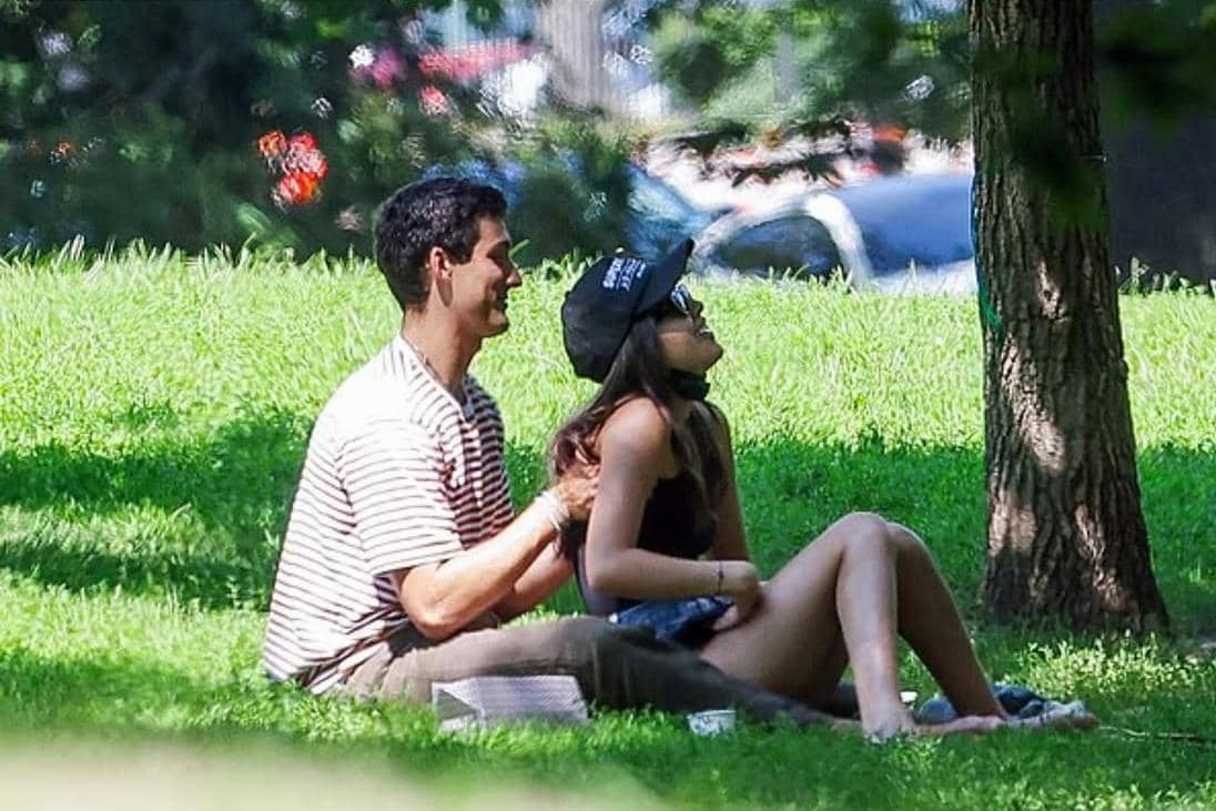 Olivia Rodrigo dan Julian Croonenberghs