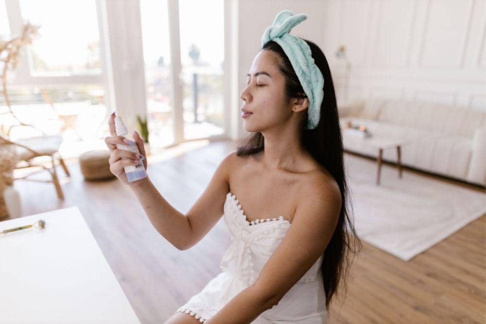 Perbedaan Facemist dan Setting Spray