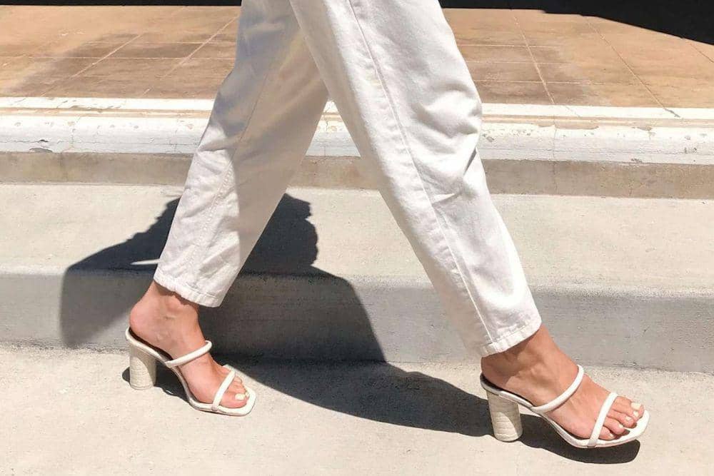 5 Tips Menjaga Kesehatan Kaki, Buat kamu yang Sering Berdiri Seharian