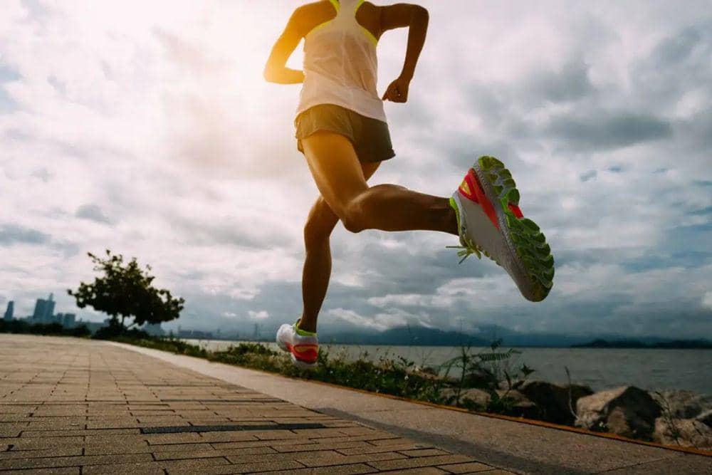 Jaga berat badan dan tetap aktif