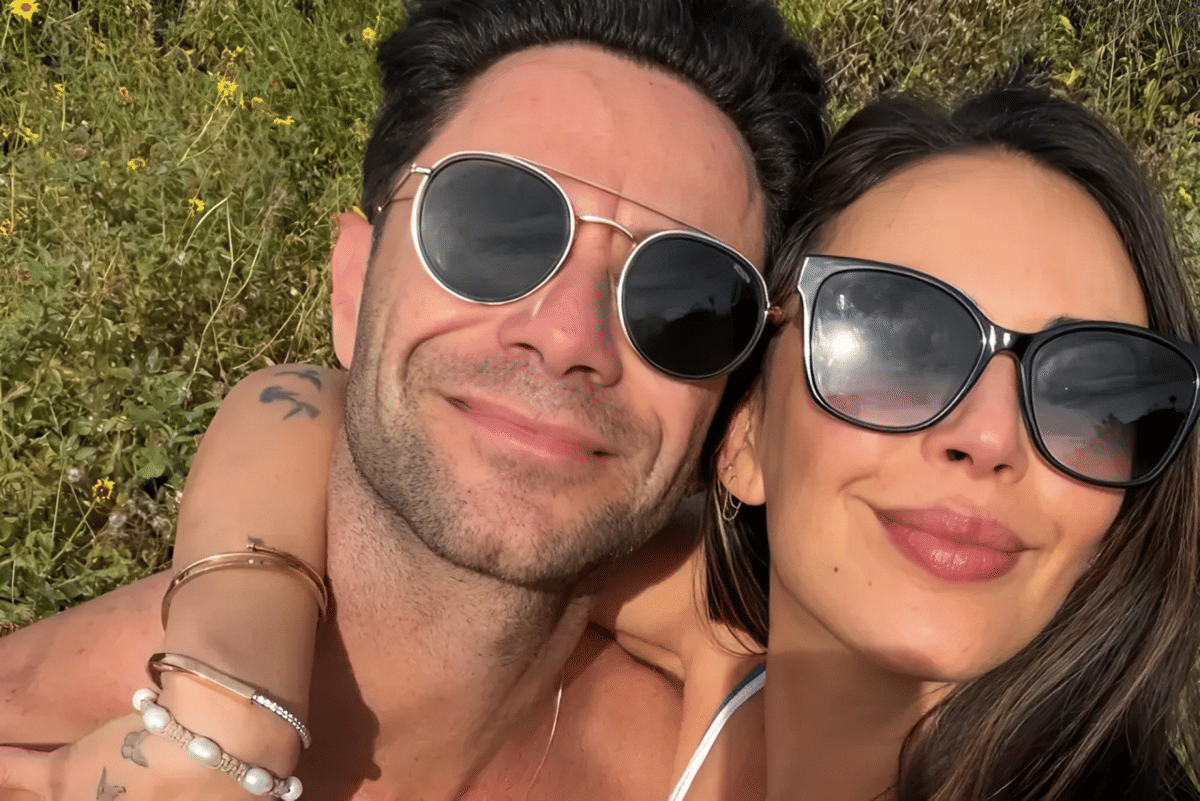 Janel Parrish dan Sasha Farber