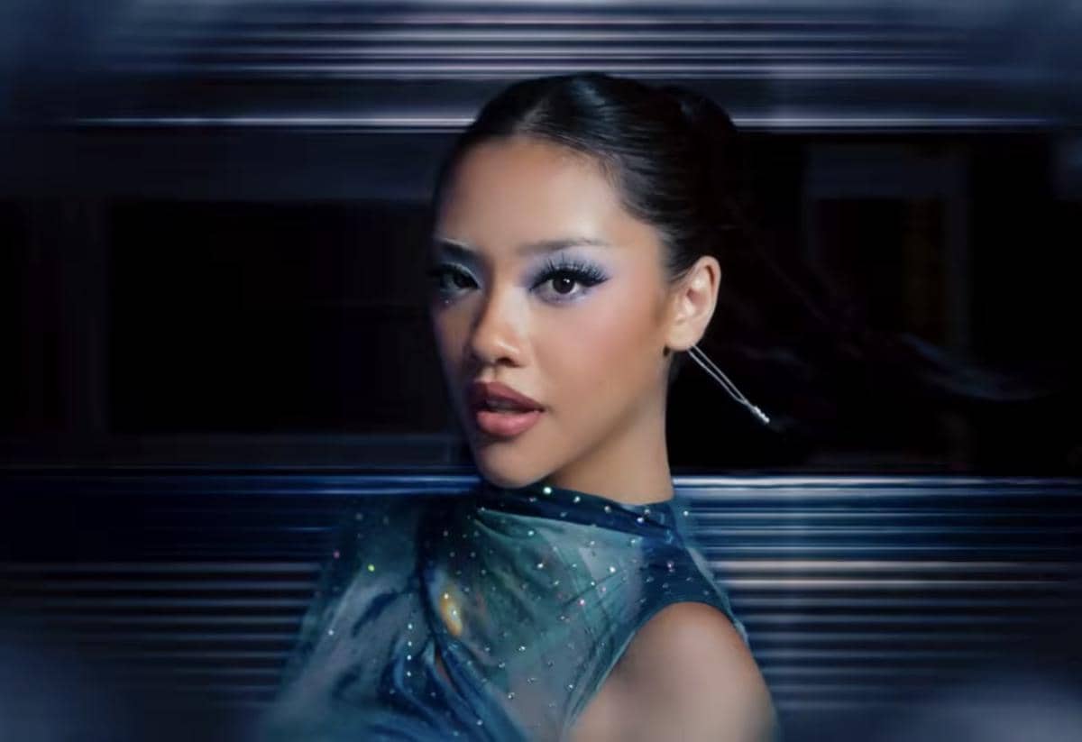 Gaya Makeup No Na di MV Honk, Jadi Inspirasi untuk Re-create