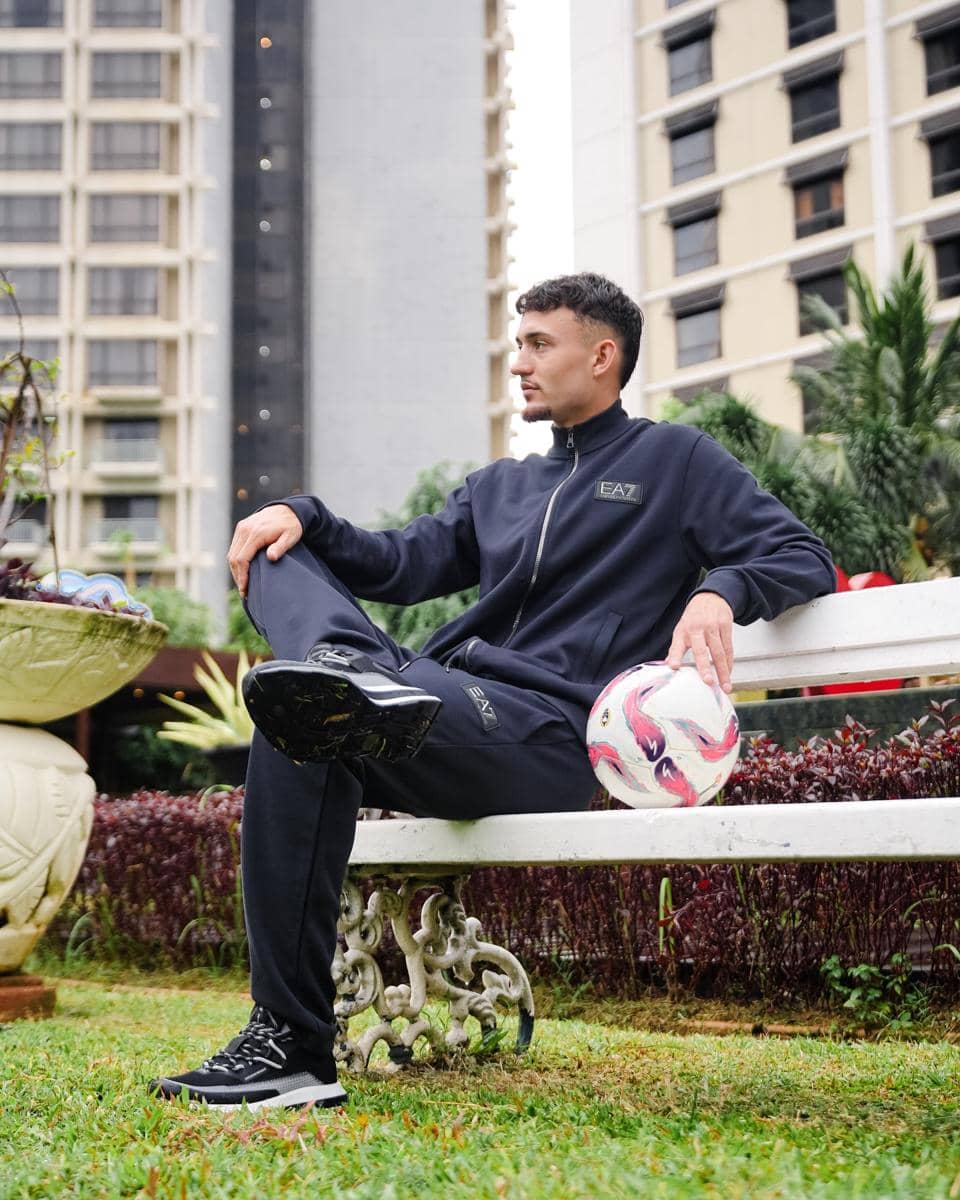 Ivar Jenner di Luar Lapangan (instagram.com/ivarjnr)