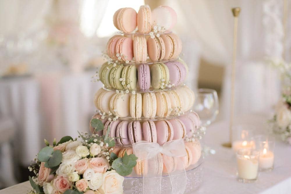 15 Inspirasi Kue Pernikahan Mini untuk Intimate Wedding