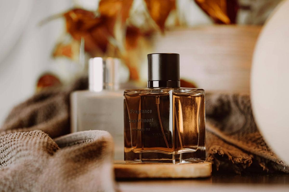 Apa Itu Parfum Woody, Floral, dan Gourmand? Ini Perbedaan Aromanya