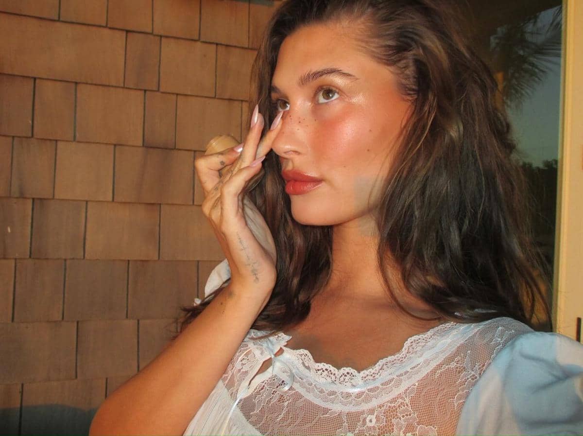 Tren Makeup Blonzing, Teknik Menggabungkan Blush dan Bronzer yang Viral