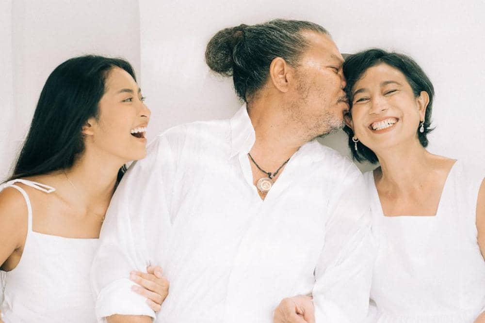 Agnes Rahajeng dan orang tuanya