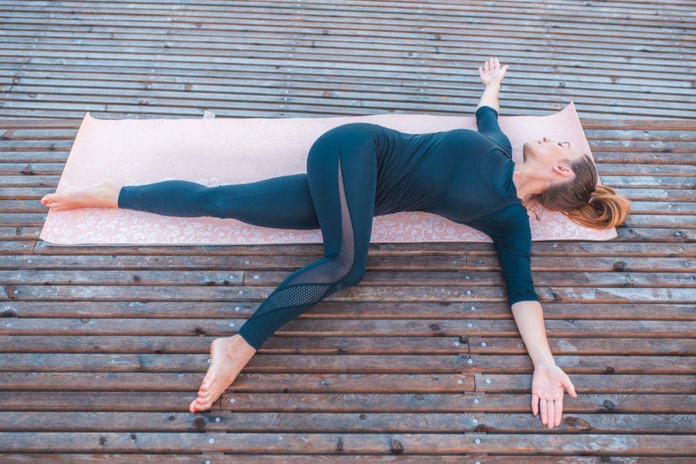 Pose Yoga untuk Kurangi Rasa Sakit Endometriosis