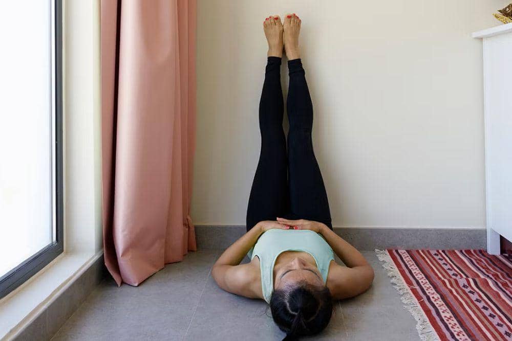 Pose Yoga untuk Kurangi Rasa Sakit Endometriosis