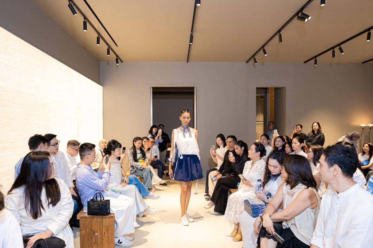 One Fine Sky x Adrian Gan Hadirkan Cloud Dancer, Koleksi Fashion dengan Misi Sosial