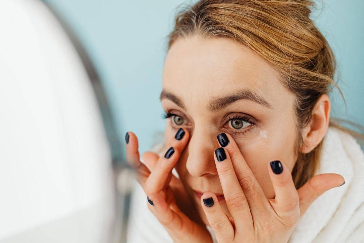 Skincare Setelah Penerbangan Panjang