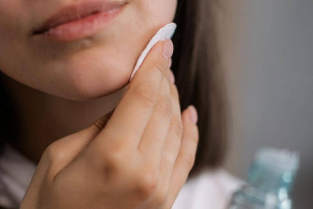 Skincare Setelah Penerbangan Panjang