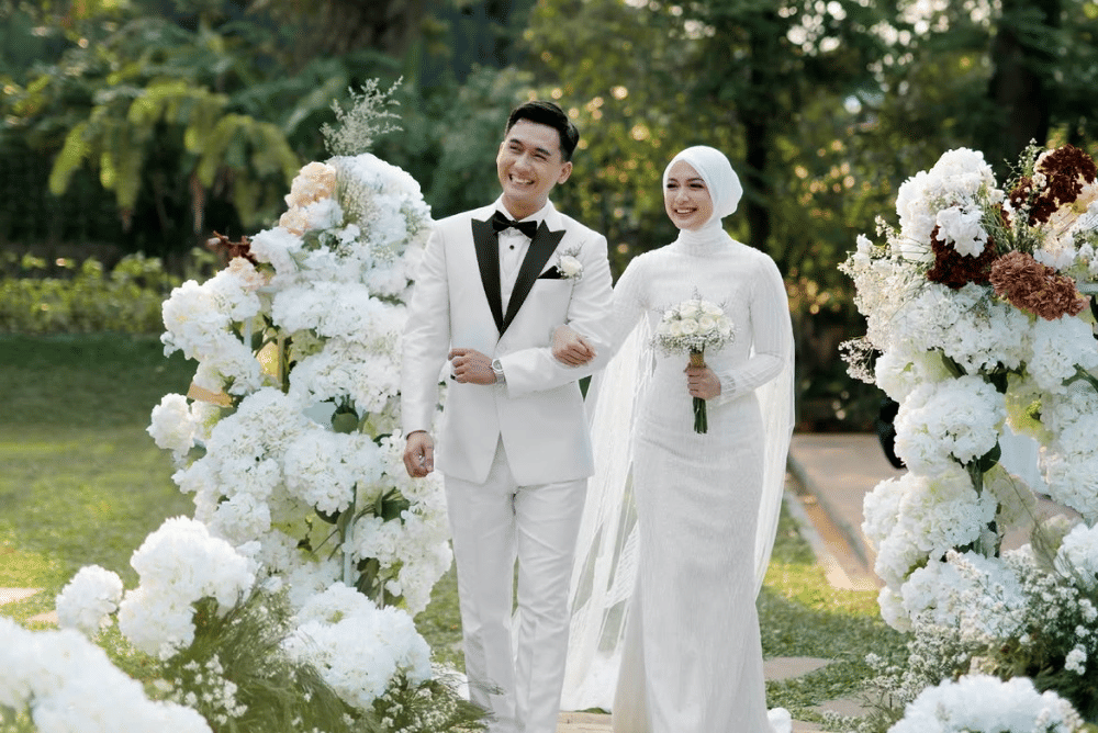 Pernikahan Dea Annisa dan Mazaki Ahmad