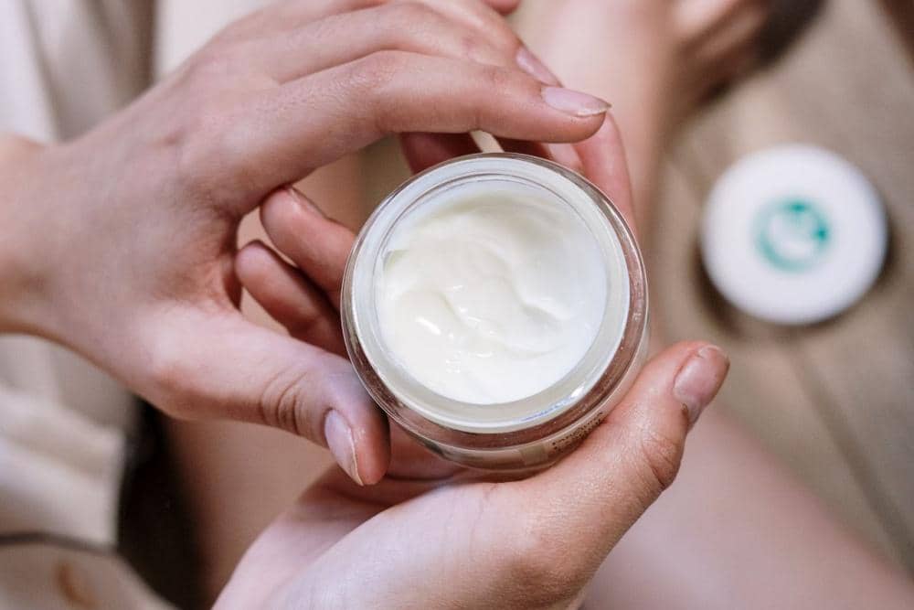 Skincare Setelah Penerbangan Panjang