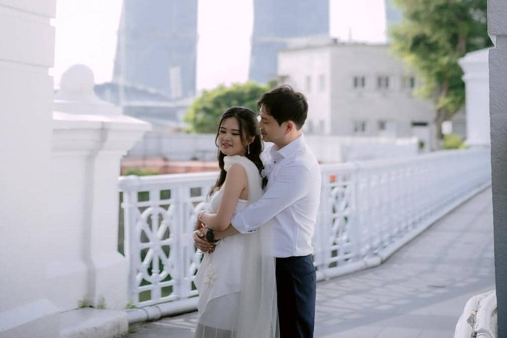6 Potret Pre-Wedding Felicia Tissue dan Kekasih di Singapura