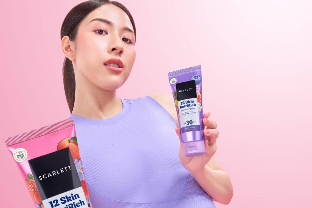 Foto 1. NEW Scarlett Superfood SPF Body Serum hadir dalam dua varian, Radiant Bright dan Barrier Glow, diperkaya 12 Nutri Rich Superfoods, active ingredients, SPF 30 PA++, serta teknologi Blumilight™..jpg
